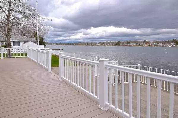 Wareham, MA 02558,28 Cove St