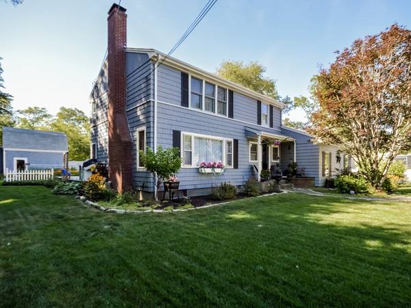 39 Puritan Rd, Bourne, MA 02532