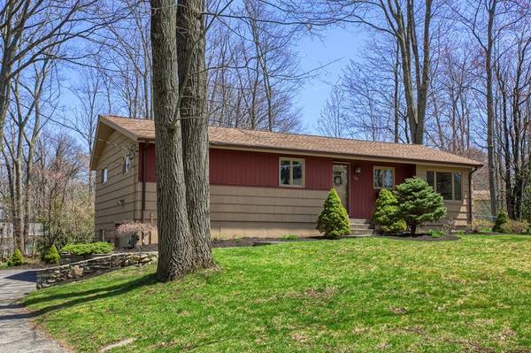 303 Lovell Rd, Holden, MA 01520