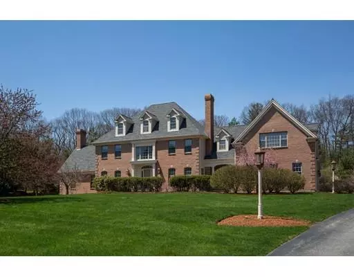 13 Schipper Farm Ln, Southborough, MA 01772