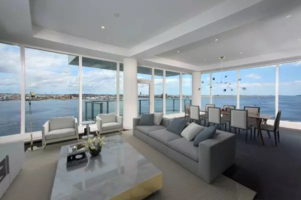 50 Liberty #10B, Boston, MA 02210