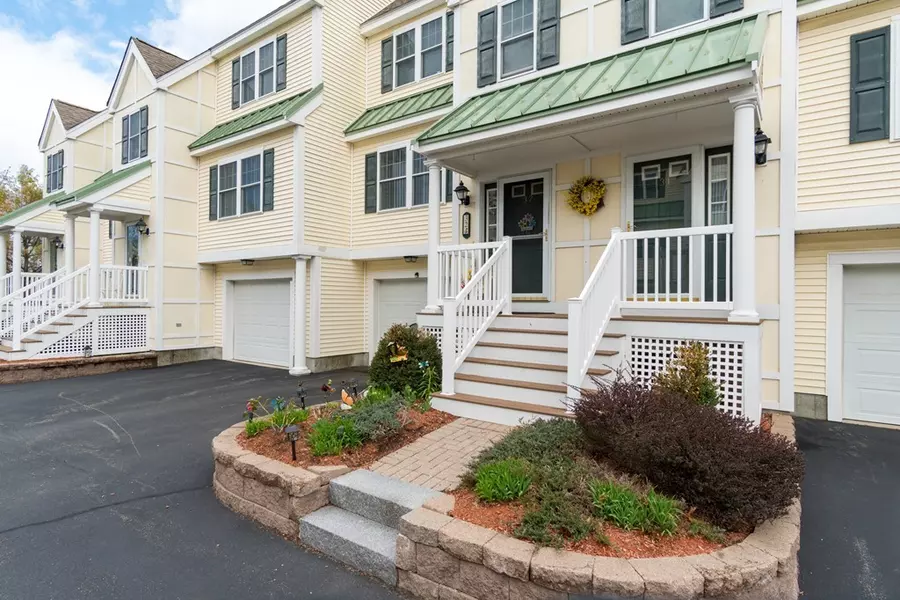 35 Collins St #32, Danvers, MA 01923