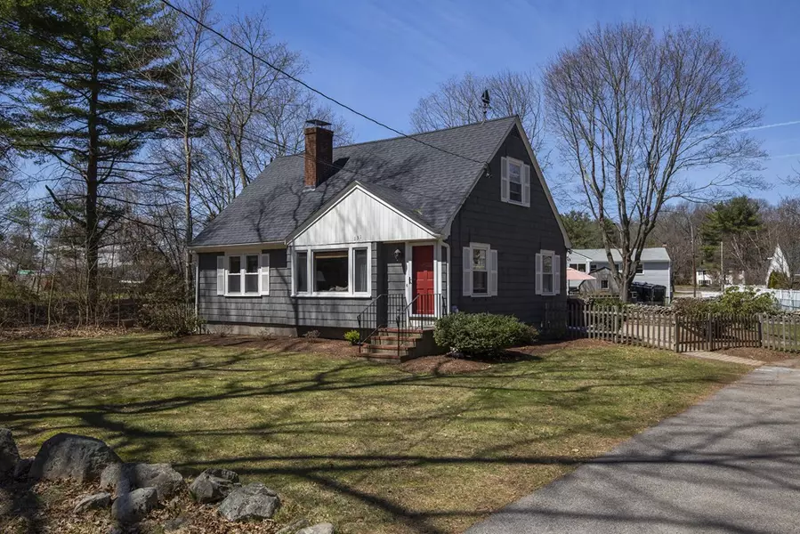 131 Village St, Millis, MA 02054