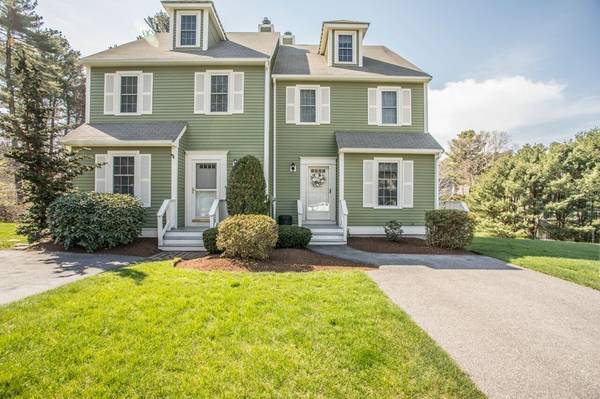 30 Conifer Dr #B, Taunton, MA 02780