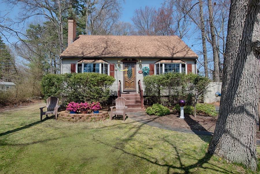 12 Saint Marys Rd, Burlington, MA 01803