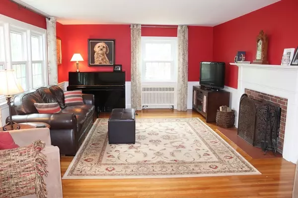 Sudbury, MA 01776,309 Goodmans Hill Rd