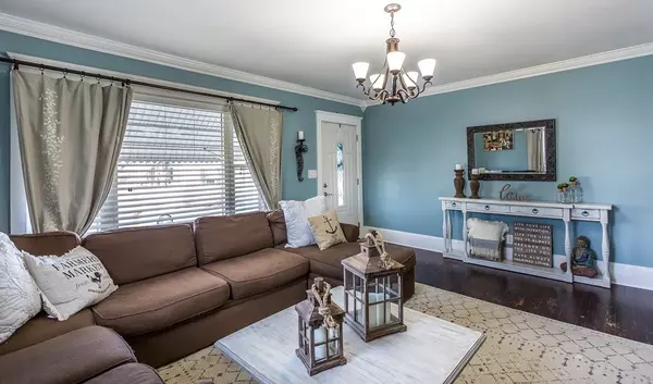 Dartmouth, MA 02748,21 Pilgrim Avenue