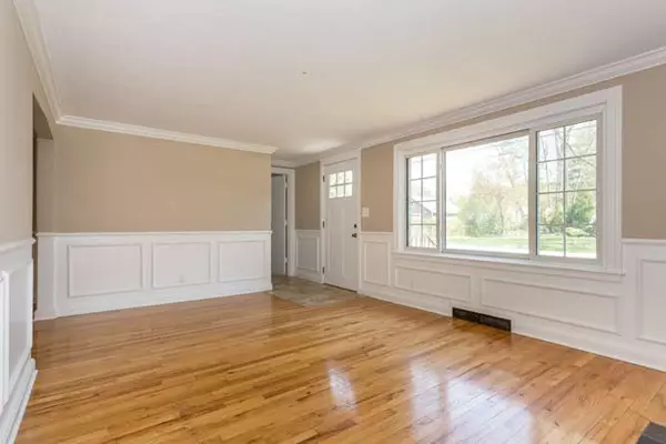 Sharon, MA 02067,22 Berkshire Ave