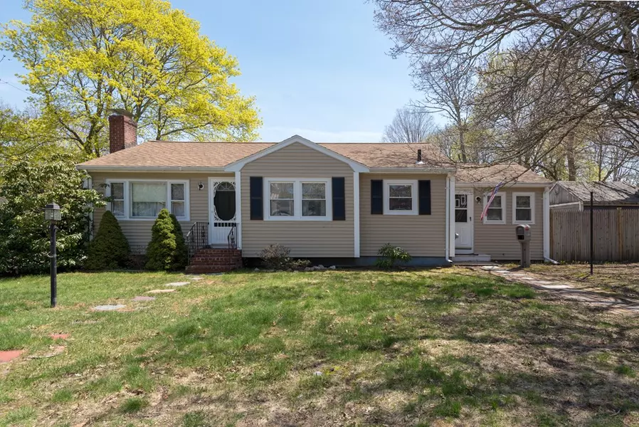 137 Webster St, Rockland, MA 02370