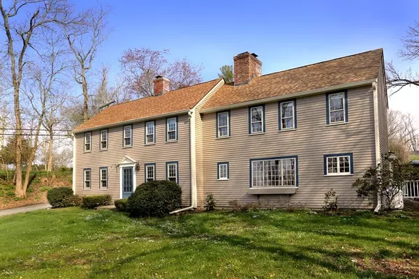 West Newbury, MA 01985,3 River Rd