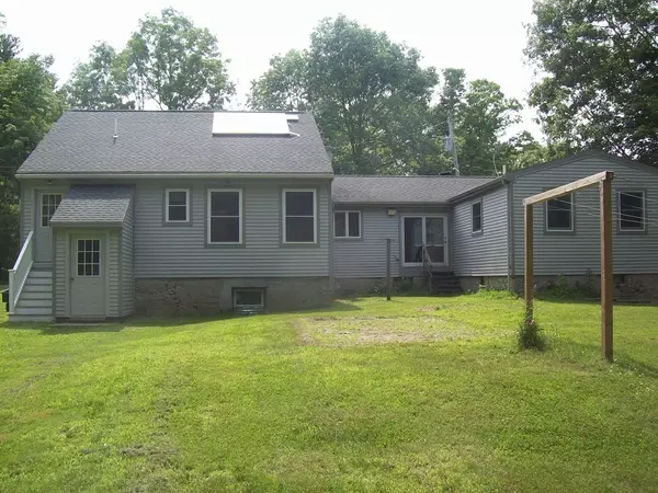 Bellingham, MA 02019,32 Roger St