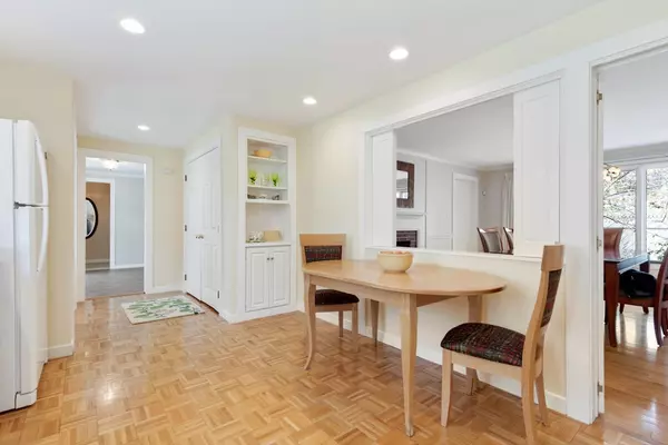 Lexington, MA 02421,46 Potter Pond #46