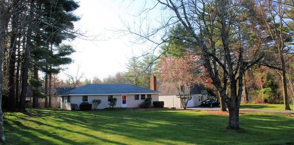 169 Dennison Hill Rd, Southbridge, MA 01550