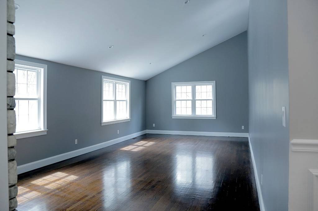 Sudbury, MA 01776,127 Maynard Rd