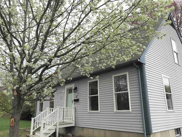 37 Boylston St, Stoughton, MA 02072