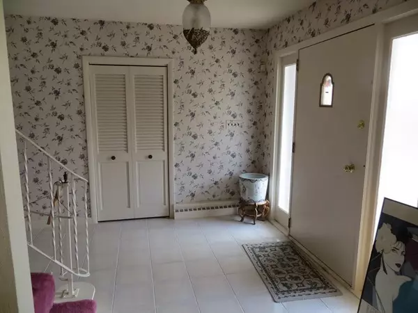 Brookline, MA 02445,197 Gardner Rd