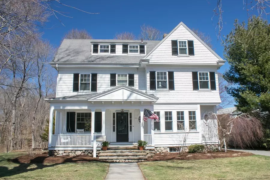 17 Garrison Road, Hingham, MA 02043