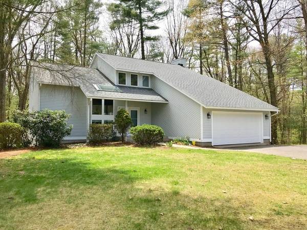 38 Ashton Ln, South Hadley, MA 01075