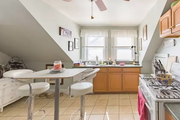 Salem, MA 01970,144 North Street