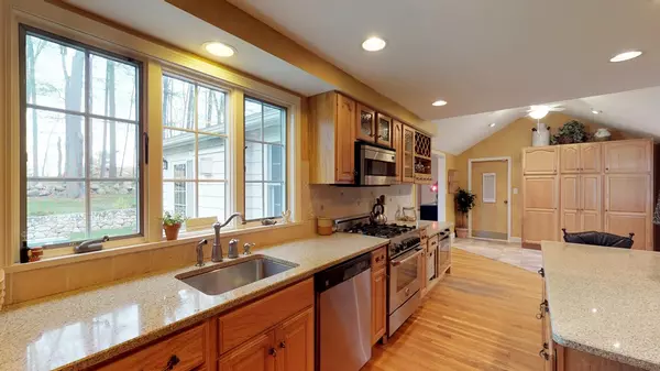 North Reading, MA 01864,5 Southwick Road