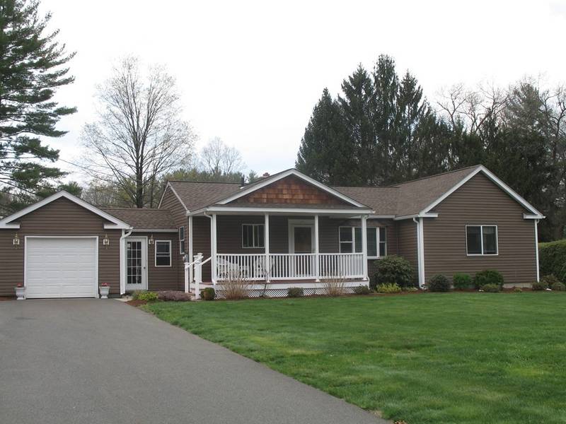 78 Valley View Dr, Westfield, MA 01085