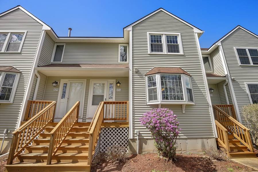 124 Patrick Rd #124, Tewksbury, MA 01876