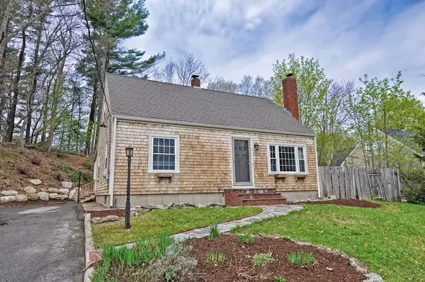 38 Oak Street, Raynham, MA 02767