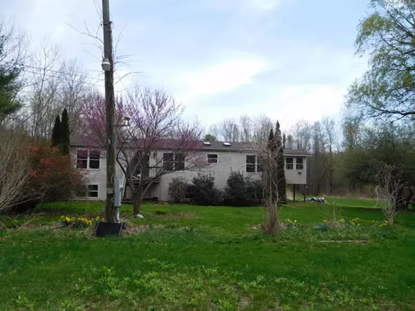 Huntington, MA 01050,7 Allen Coit Road