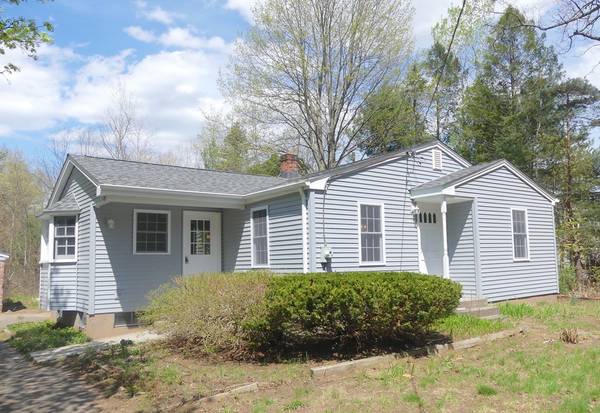 511 E State St, Granby, MA 01033