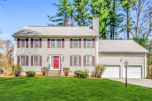 3 Tanglewood Dr, Franklin, MA 02038