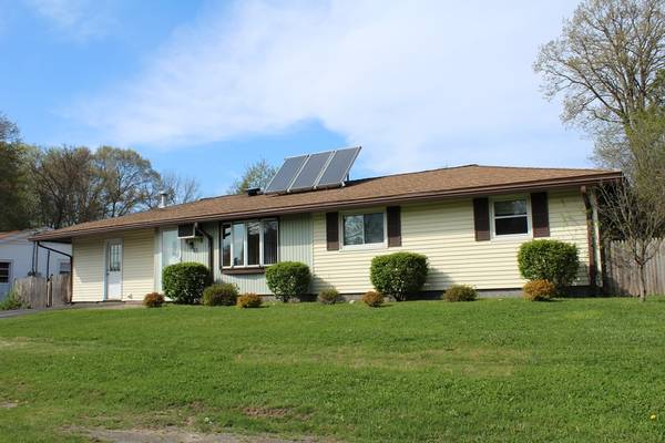 80 Abington Ave, Holbrook, MA 02343