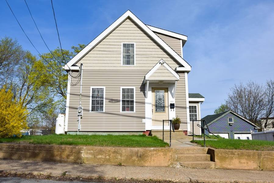 438 Pleasant St, Gardner, MA 01440