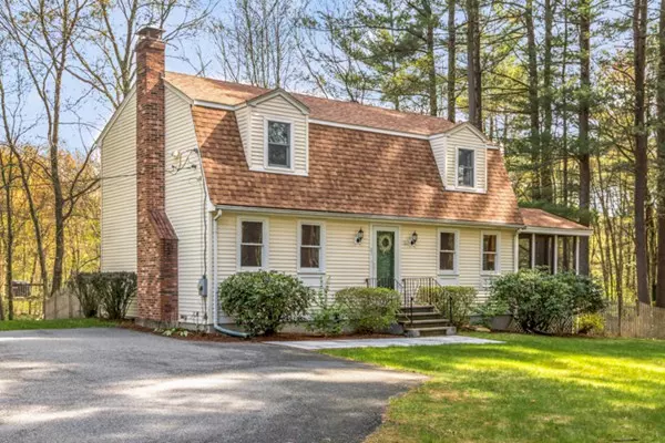 61 Miller St, Norfolk, MA 02056