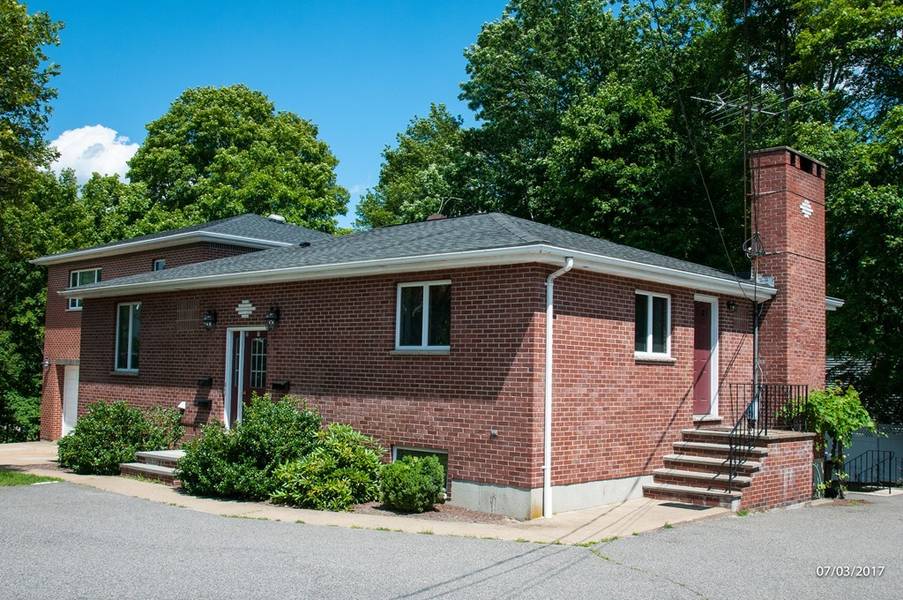 5 High St, Bridgewater, MA 02324