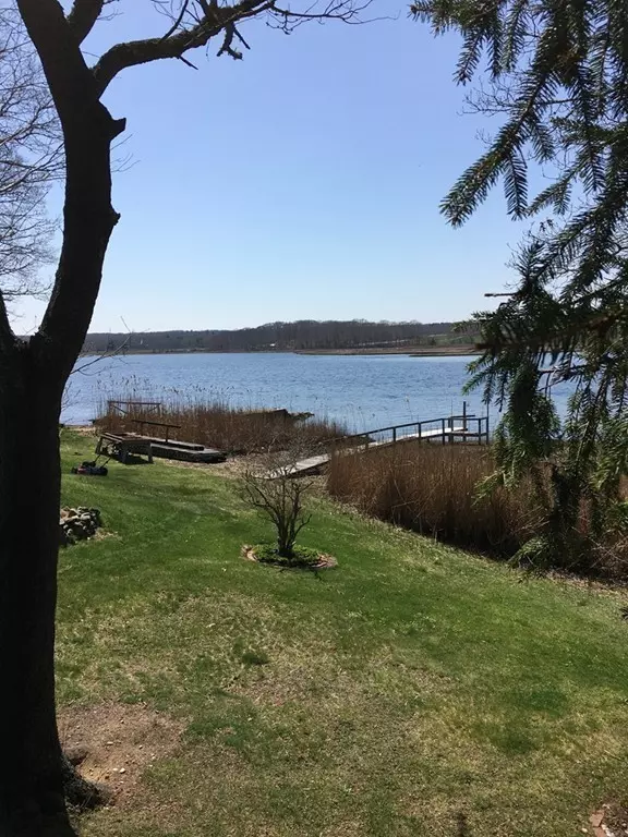 Westport, MA 02790,155 Donovans Ln