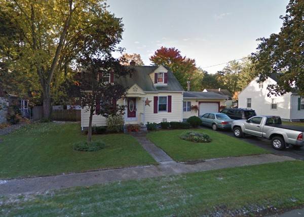 34 Dartmouth St, South Hadley, MA 01075