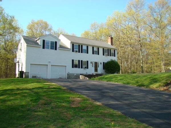 35 Patriot Way, Uxbridge, MA 01569