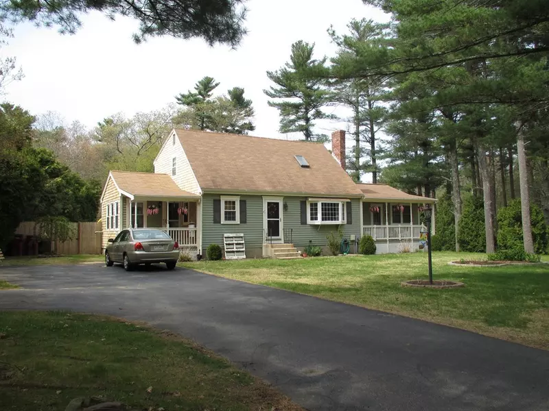 6 Stone St, Middleboro, MA 02346