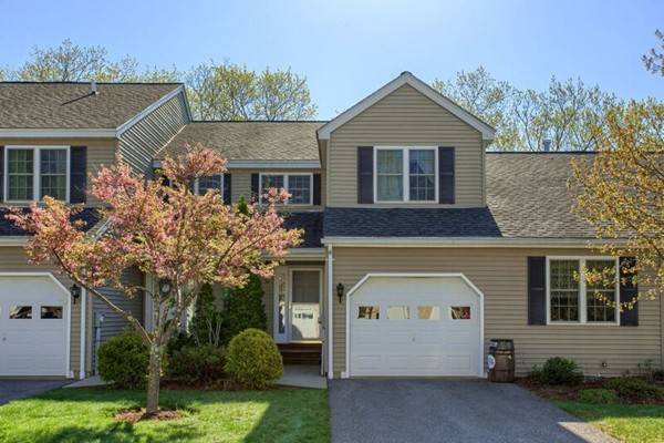 56 Bridle Cross #56, Fitchburg, MA 01420