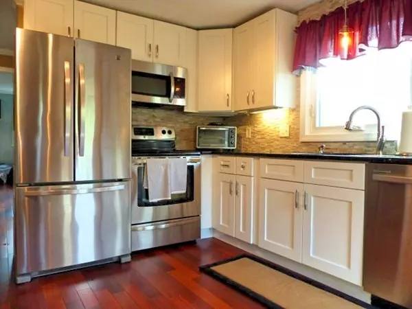 Newton, NH 03858,25 Whippoorwill Dr