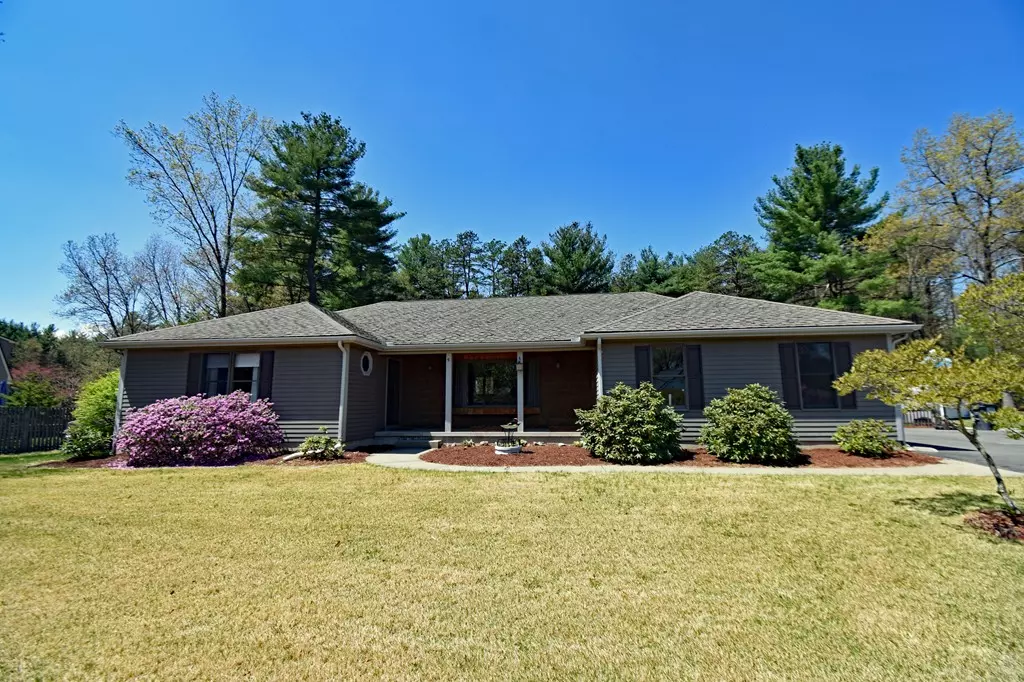 Southampton, MA 01073,62 Line St