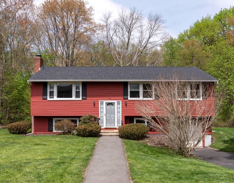 43 Dunster Road, Bedford, MA 01730