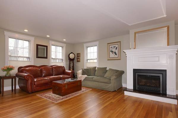 74 Rice St #74, Cambridge, MA 02140