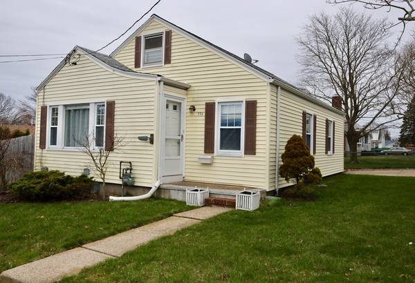 332 Park Ave, New Bedford, MA 02745