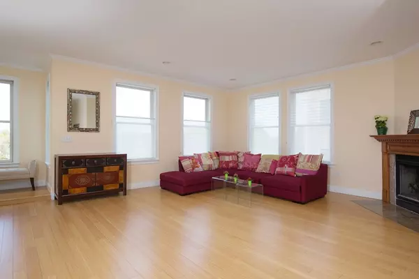 Lexington, MA 02421,17 Clelland Road
