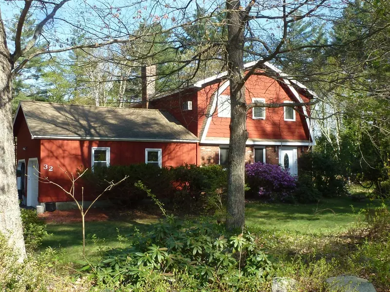 32 Country Road, Westford, MA 01886