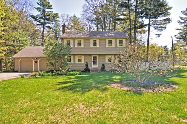 45 Berry St, Plainville, MA 02762