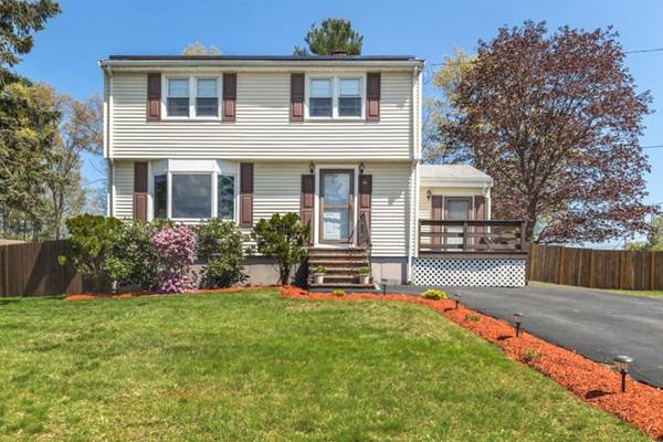 12 Christina Ave, Billerica, MA 01821