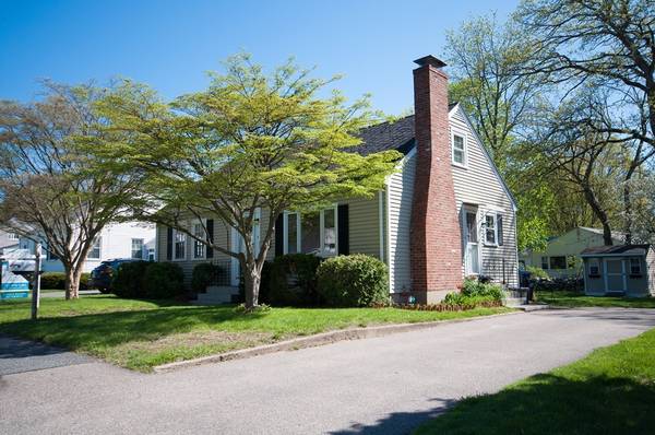 47 Park Ave, Natick, MA 01760