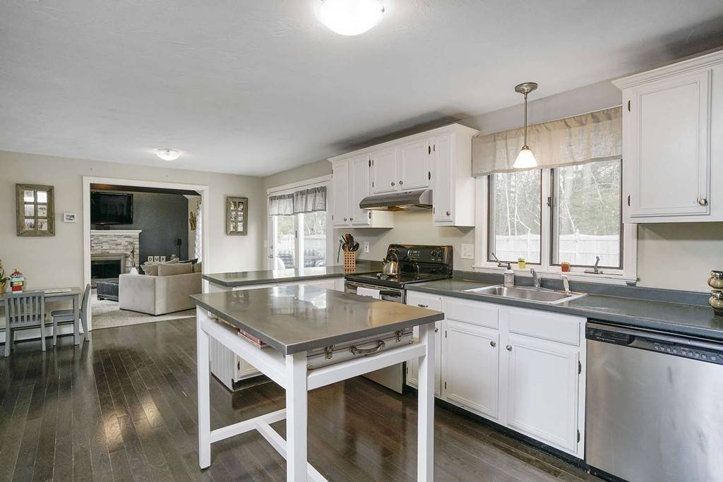 Duxbury, MA 02332,5 Clark Dr